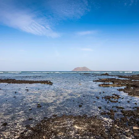 Home2book In With Pool Terrace * كوراليهو