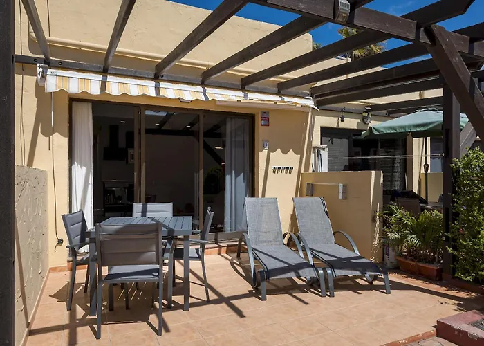 Apartment Home2book In With Pool Terrace *