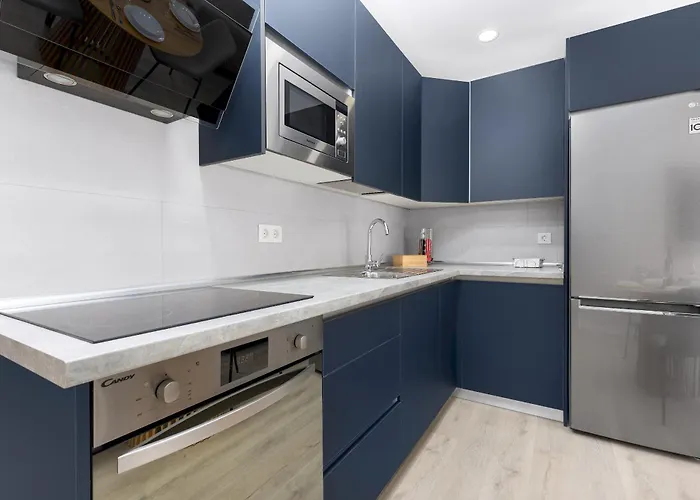 Home2book In With Pool Terrace