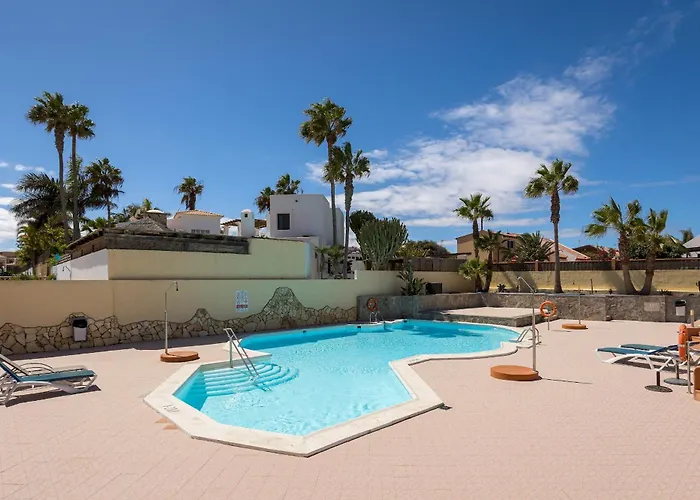 Apartment Home2book In With Pool Terrace *