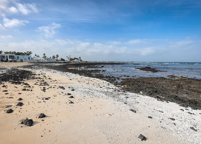 Apartmán Home2book In With Pool Terrace